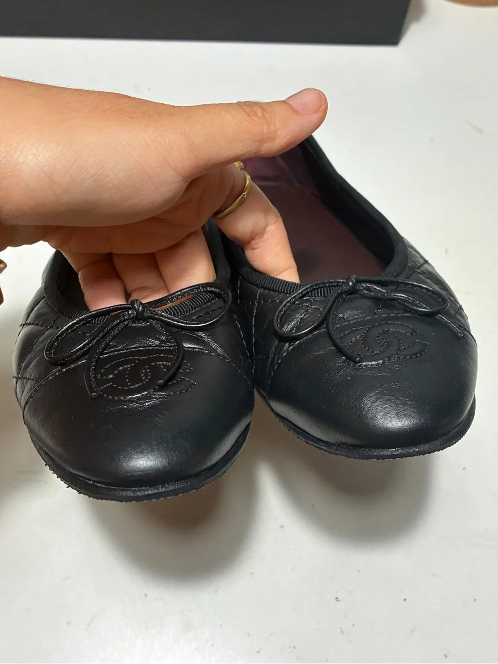 CHANEL Black Quilted Leather Ballet Flats with CC Logo